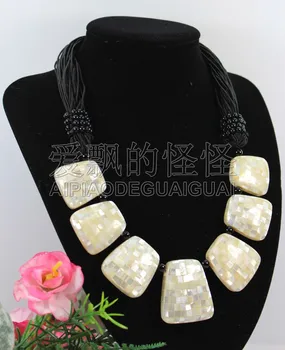 

N090527 19'' Hand-Made White Paua Abalone Black Onyx Shell Necklace