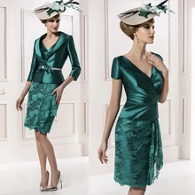 

Latest 2022 Lace Short Cocktail Dresses with Jacket Dark Green Homecoming Gowns V Neckline Party Dresses Knee Length On Sale