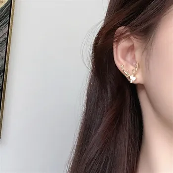 

2020 Fashion Deer Stud Earrings for Women rhinestone Cute Elk Animal Pendientes Ear Jewelry Christmas Accessories Gifts Bijoux