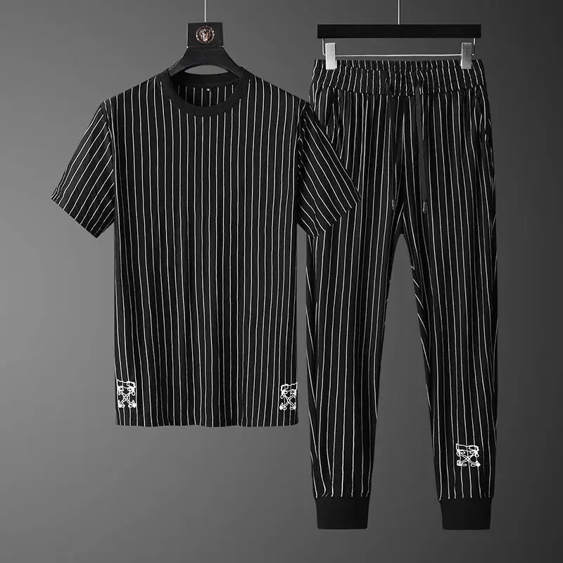 

2020 New Hot Selling Sports and Leisure Suit Men 's Summer Fashion Striped Short Sleeve -Style Light Luxury Casual Two - Piece