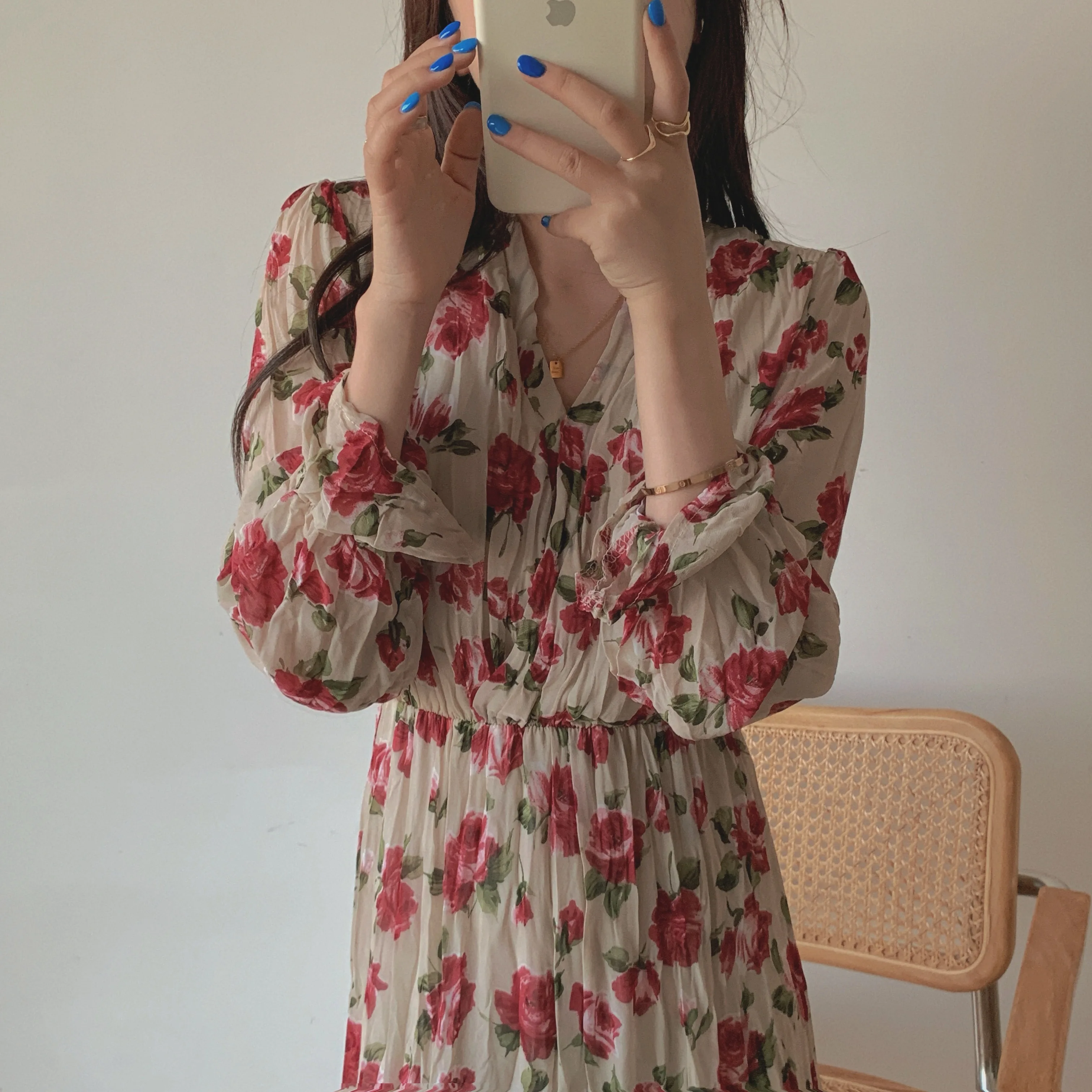 Женское длинное платье с V-образным вырезом плиссированное красное в Корейском