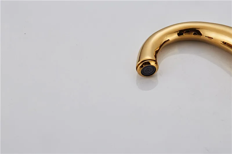 Tuqiu смеситель для ванной комнаты кран для раковины с хрустальной ручкой Золотой широко распространенный кран для раковины Смеситель для горячей и холодной душевой комнаты кран для раковины