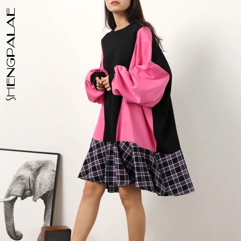 

SHENGPALAE 2019 Round Collar Long Sleeve Patchwork Color Plaid Dresses Loose Big Size Autumn Winter Female Vestidos FV215