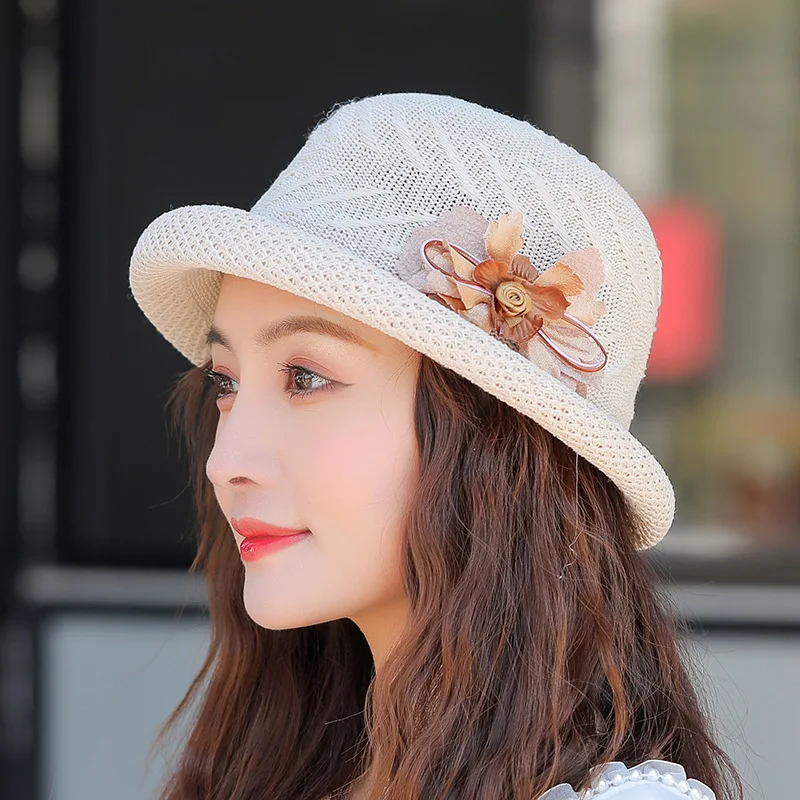 2025 New Summer Sun Hats Women Fashion Female Girl Flower Beach Hat Casual Straw Flat Dome Crimping Basin Cap Bone Feminino