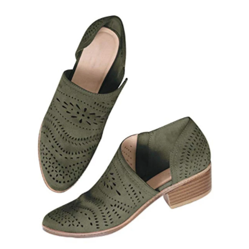 Olive green Популярные женские босоножки для отдыха в европейском и американском стиле; сезон весна-осень; обувь на низком каблуке с перфорацией; Размеры 35-43 - Цвет: Olive green