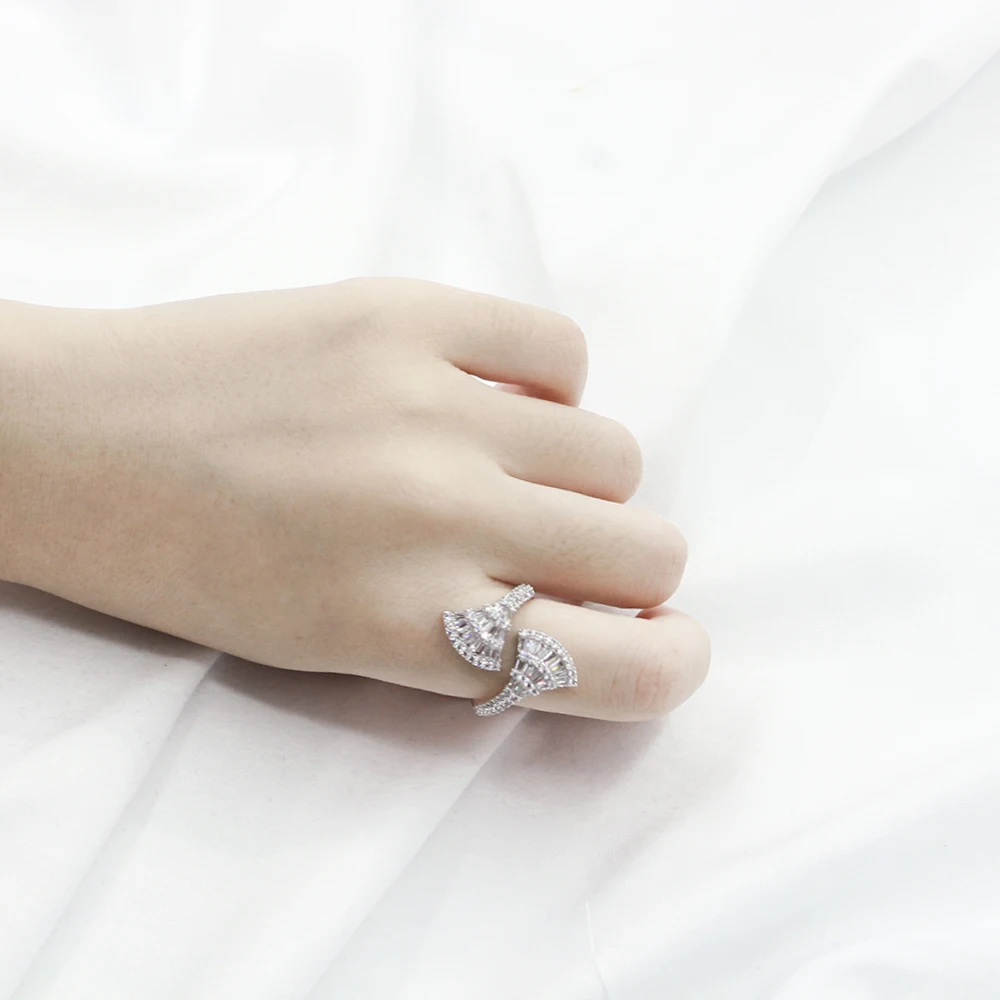 

Ocean Shell Opening Lady Crystal Ring High Quality Zircon Valentine's Day Girlfriend Birthday Gift Daily Wear Ring