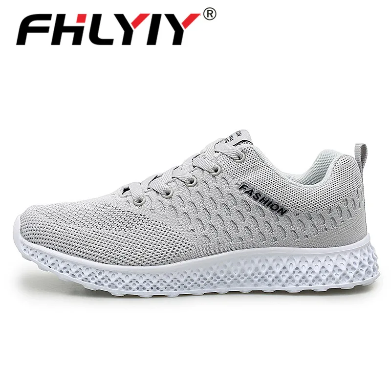 Grey Fhlyiy/Брендовые мужские кроссовки; дышащая мужская обувь; повседневные кроссовки; мужские кроссовки на плоской подошве; черные мужские спортивные туфли - Цвет: Grey