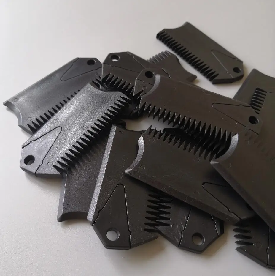 Surf Wax Black Plastic Surf Wax Comb with Surf Fin Key