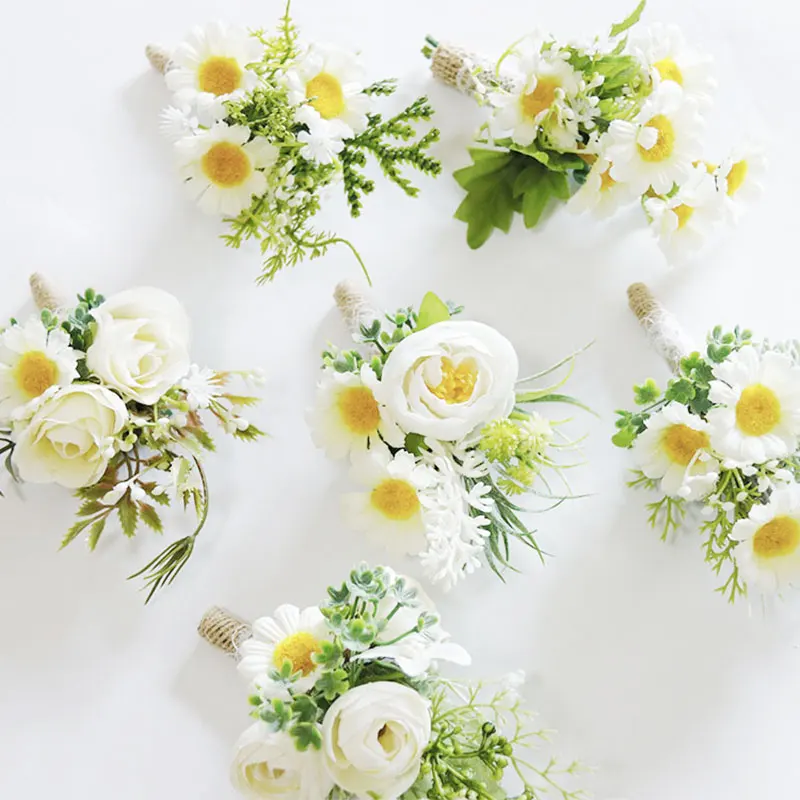 Bridal corsage groomsman wedding wrist hand flower party decoration white daisy bracelet accessories | Дом и сад