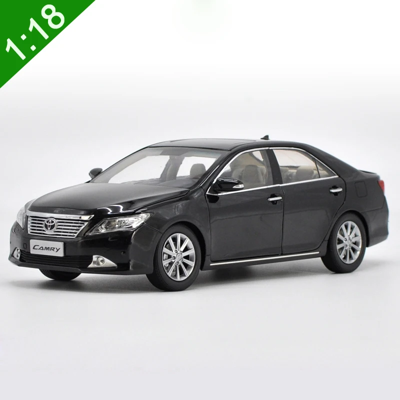 1:18 Toyota 7th Camry СПЛАВ модель автомобиля статические металлические модельные автомобили оригинальная коробка для подарков коллекции - Цвет: 7th 2012 Black