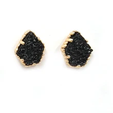 Новые модные геометрические серьги-гвоздики из смолы с пентагоном