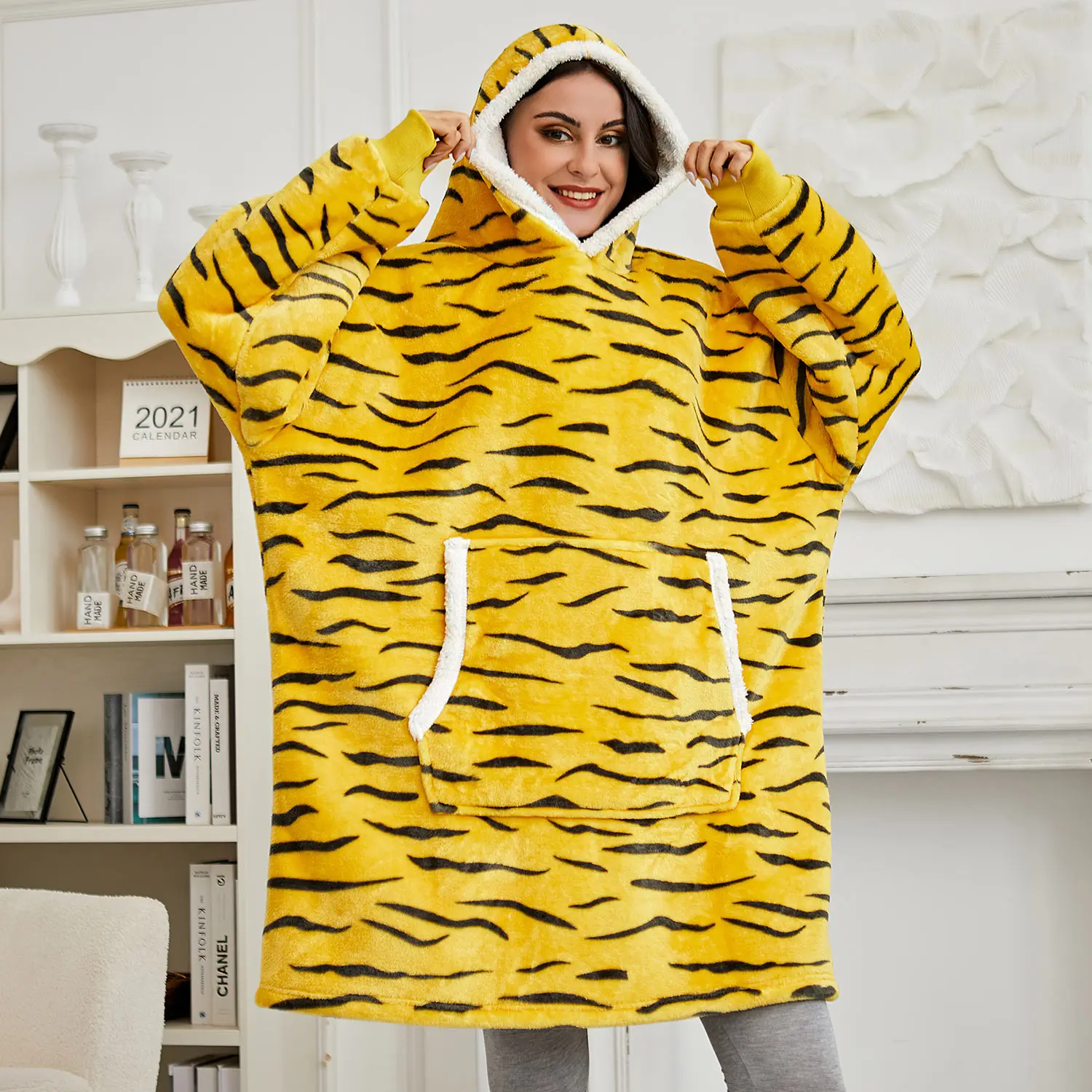 Weighted Fleece Blanket Hooded Winter Oversized Print Fluffy Sofa