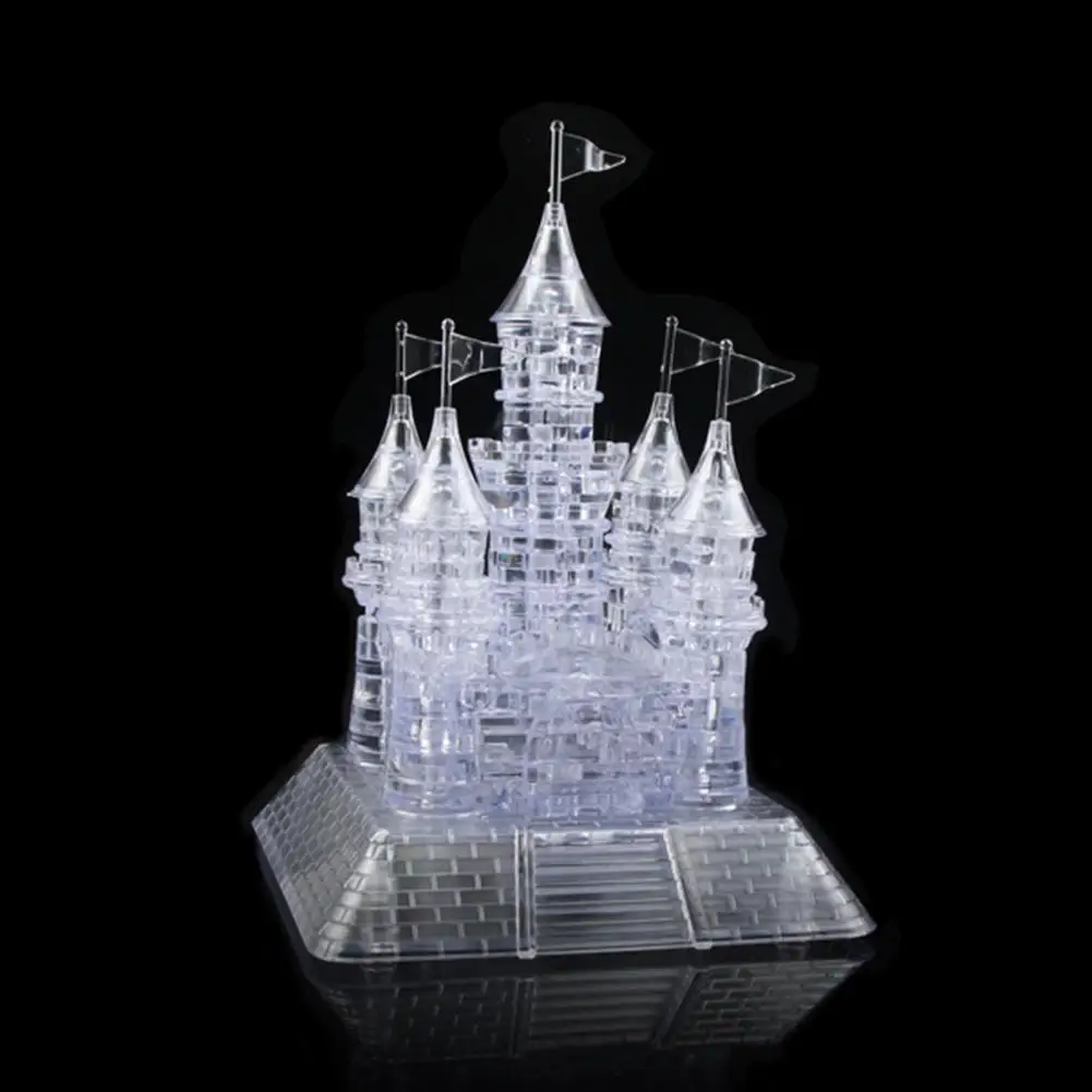 Замок хрусталь. Хрустальный замок. Хроники нарнии ледяной дворец. Лампа хрустальный замок. Замок из хрусталя.