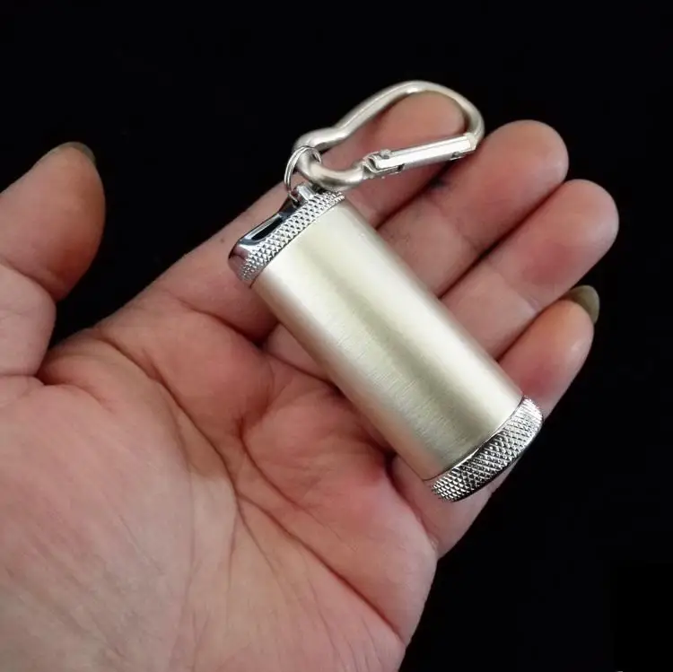 Аксессуары для курения из сплава мини-металла портативный Открытый путешествия герметизация бутылка для хранения Пепельница бак с крышкой - Цвет: J