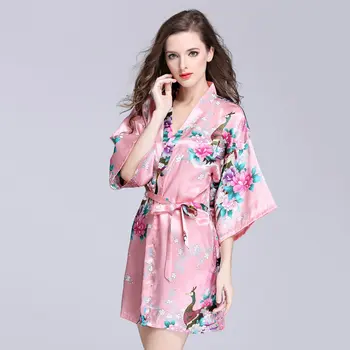 

2020 New Ladies Summer Middle Sleeve Peacock Silk Nightgown Bathrobe Plus Size Home Tracksuit Polyester Pajamas Coral Red