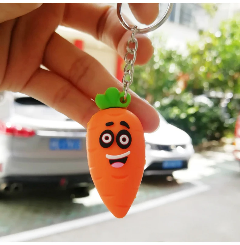 100 шт./лот 3D мультфильм ПВХ фрукты брелок в форме ананаса Арбуз брелок овощи брелоки авокадо дуриан брелоки - Цвет: Carrot