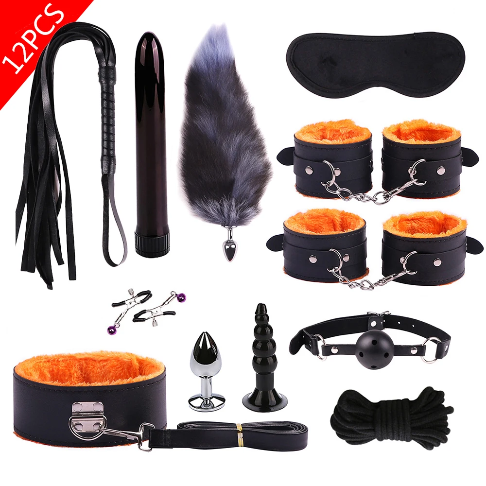 Set bondage bdsm con manette pinze per capezzoli frusta e bavaglio_voghion.com