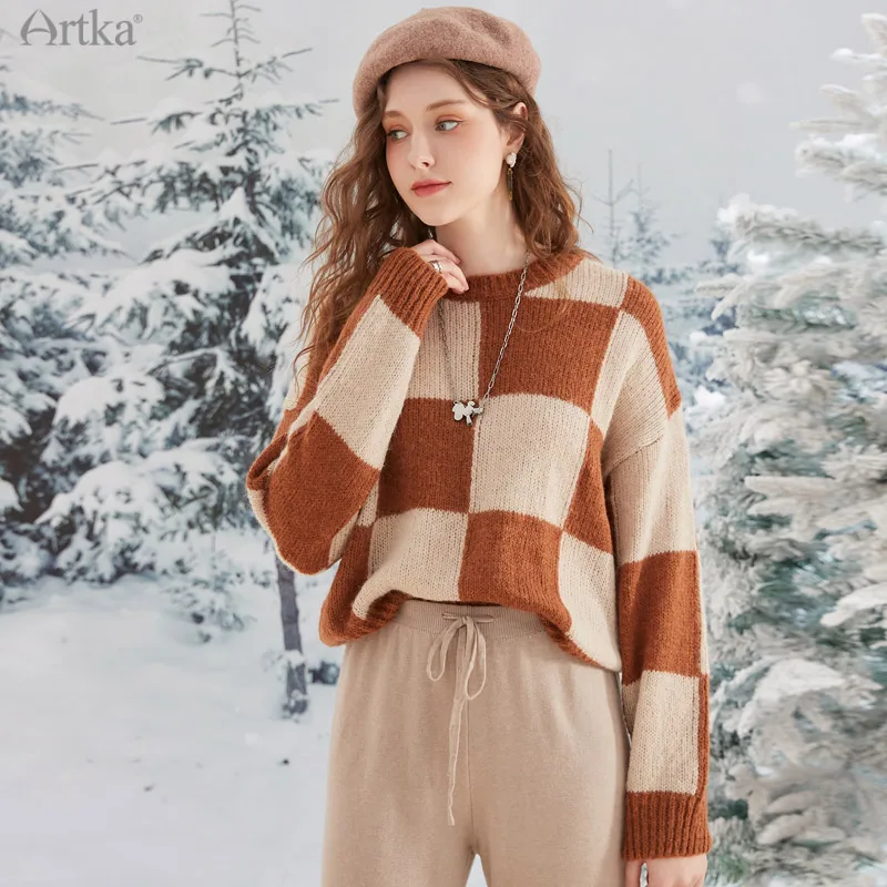 

ARTKA 2021 Winter New Women Sweater Elegant Loose Checkerboard Wool Knitted Sweater O-Neck Pullover Thick Warm Sweaters YB29211D