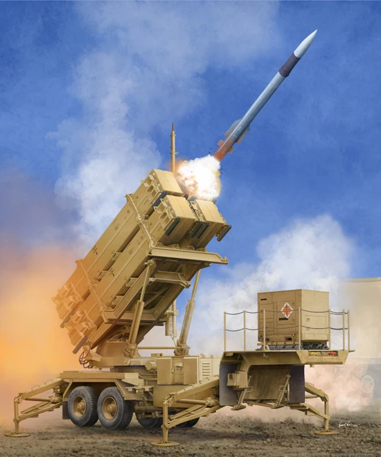 Trumpeter 01040 1/35 US M901 пусковая станция с MIM-104F системой патриота Сэма(PAC-3