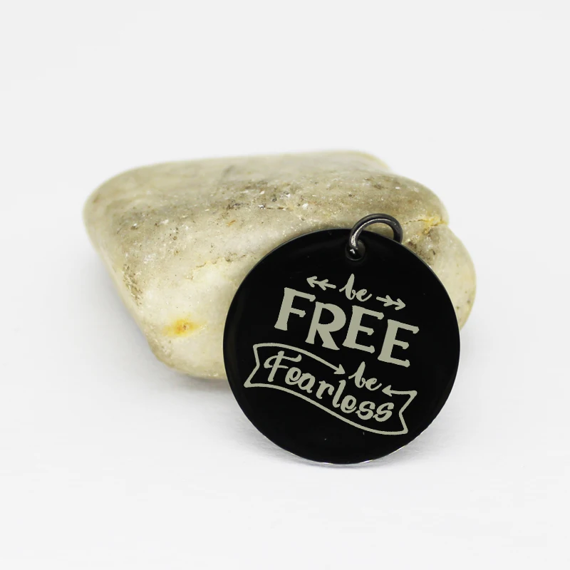 Be Free Be бесстрашные подвески из нержавеющей стали позиционная Мотивационная Подвеска Бижутерия оптом DIY ручной работы изготовление аксессуаров