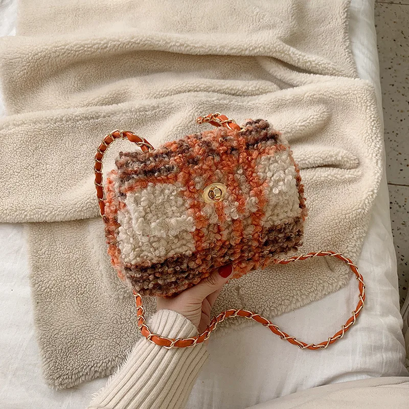

2019 Winter New Style WOMEN'S Bag Chain Woolen Square Sling Bag Contrast Color Graceful Lock Ladies' Sweet Oblique WOMEN'S Bag