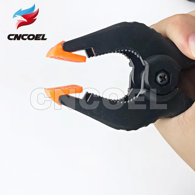 다양한 크기와 용도를 갖춘 내구성 있는 무거운 플라스틱 나일론 클램프