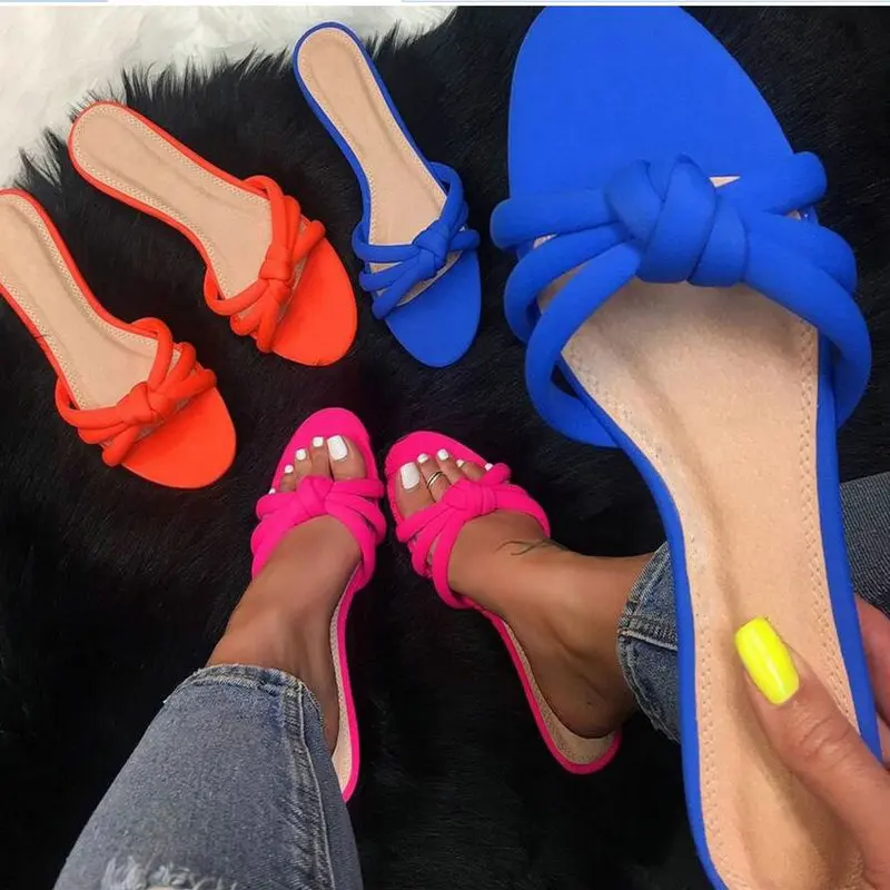 

2019 Outsides Slippers Small New Female Slippers Black Pearl Twist Braided Open Toe Slippers Flat Crystal Slide Fashion
