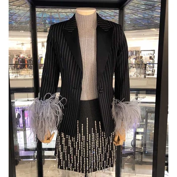 

Cosmicchic 2020 Fashion Design Women Balck White Striped Blazer 3/4 Sleeve Lapel White Ostrich Feather Feather Cuff Female Suit