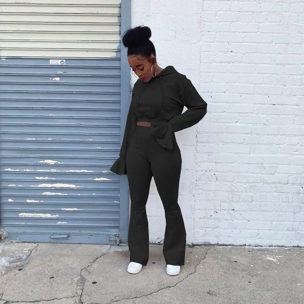 

Fall New Casual Women Hoodies Set Long Flare Sleeves Hooded Sweatshirt Crop Top And Stretchy High Waist Sweatpants Two Piece Set