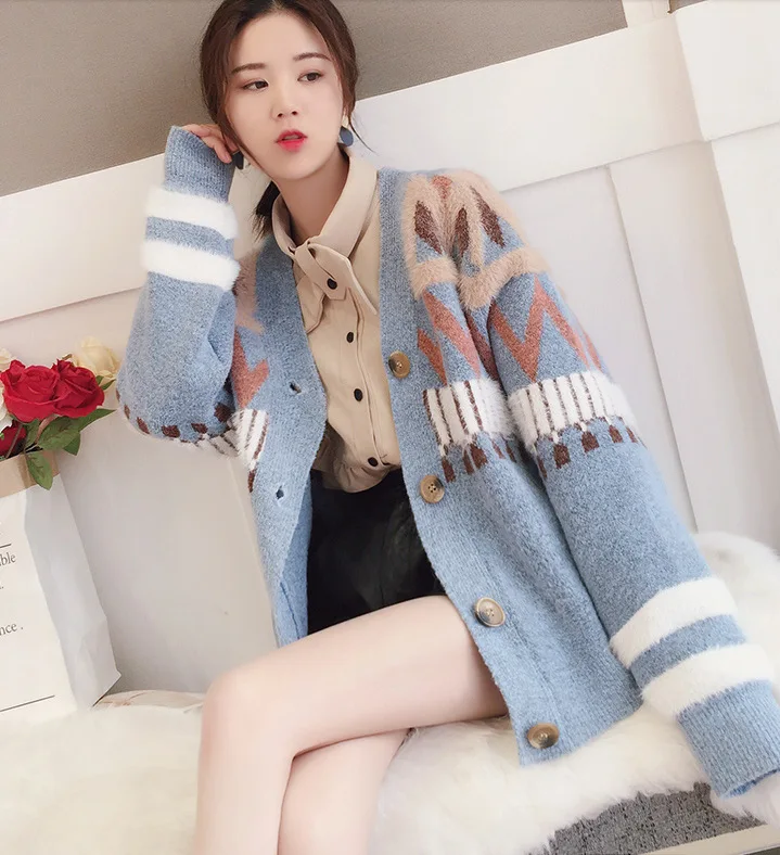 Woman Sweater Knitting New Girl V-neck Jacquard Straight Bottom Clothing Sweater Winter Sweater Cardigan Short Wool Coat