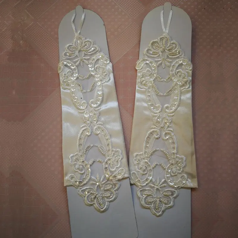 ivory Распродажа, дешевые женские элегантные кружевные свадебные перчатки без пальцев для банкета, Вечерние перчатки с вышивкой rekawiczki biale barato ST033 - Color: ivory