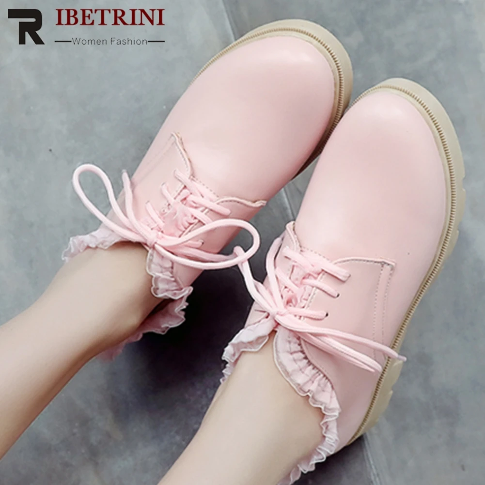 

RIBETRINI New Dropship Big Size 34-43 Elegant Lace Pumps Women 2019 Office Lady Platform Pumps Girl Low Heels Shoes Woman