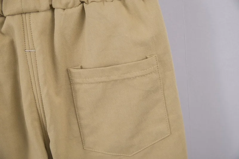 21135250554_1921440229