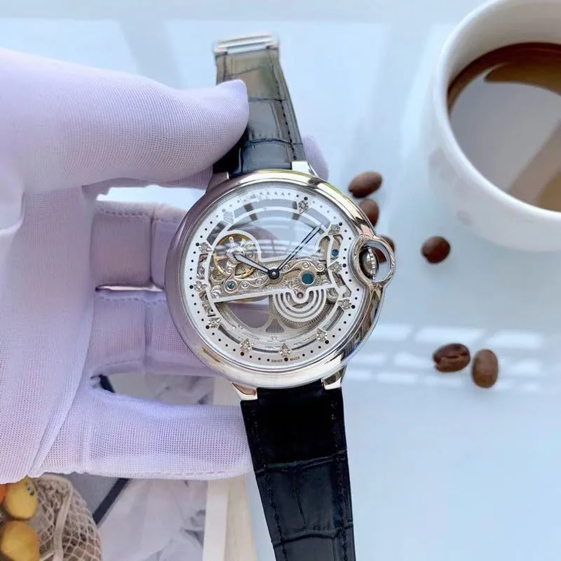 

WG10116 Mens Watches Top Brand Runway Luxury European Design Automatic Mechanical Watch
