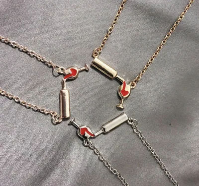 Женское ожерелье с кулоном в виде бутылки вина | Украшения и аксессуары
