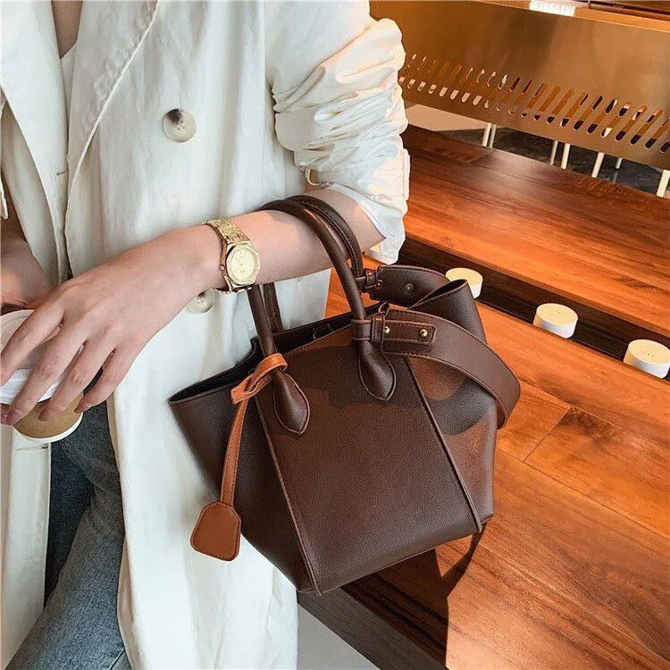 

French Style Vintage Handbag Solid Color Single Shoulder Bag Women Simple Design Geometric New Arrival Fashion Elegant Crossbody