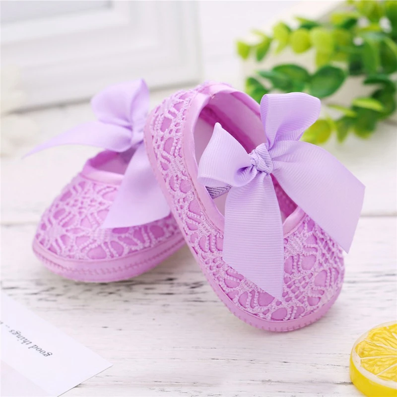 Кружевная обувь для маленьких девочек; эластичная лента; нескользящая обувь для маленьких девочек на мягкой подошве; нескользящая обувь с бантом; обувь для малышей 0-18 месяцев