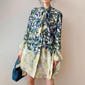 

XUXI 2020 Fashion Stand Collar Spring Personality Gradient Vintage Blouse Women Clothes Bandage Bow Print Shirt Top FZ0590