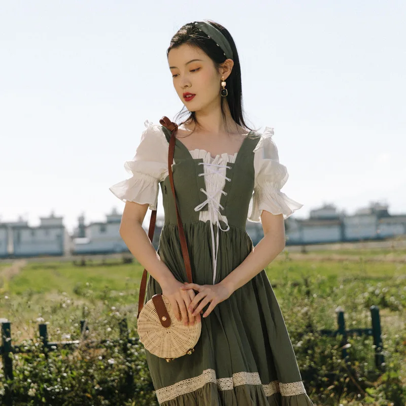 Costume médiéval de robe et corsage « Princesse Perdue »