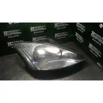 

RIGHT HEADLIGHT FORD FOCUS SALOON (CAK)