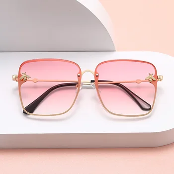 

Brand Designer Square Sunglasses Women Small Bee Luxury Sun Glasses Female Fashion Pink Gradient Oversized Lunette De Soleil