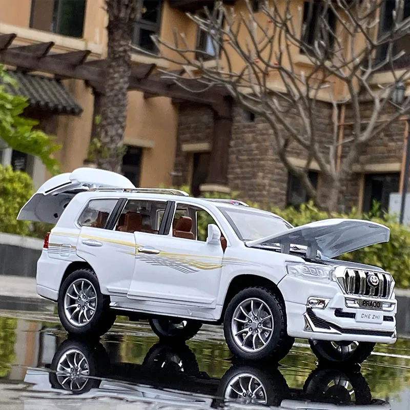 Модель автомобиля Toyota Prado LAND CRUISER SUV в масштабе 1:24 литая металлическая игрушка из