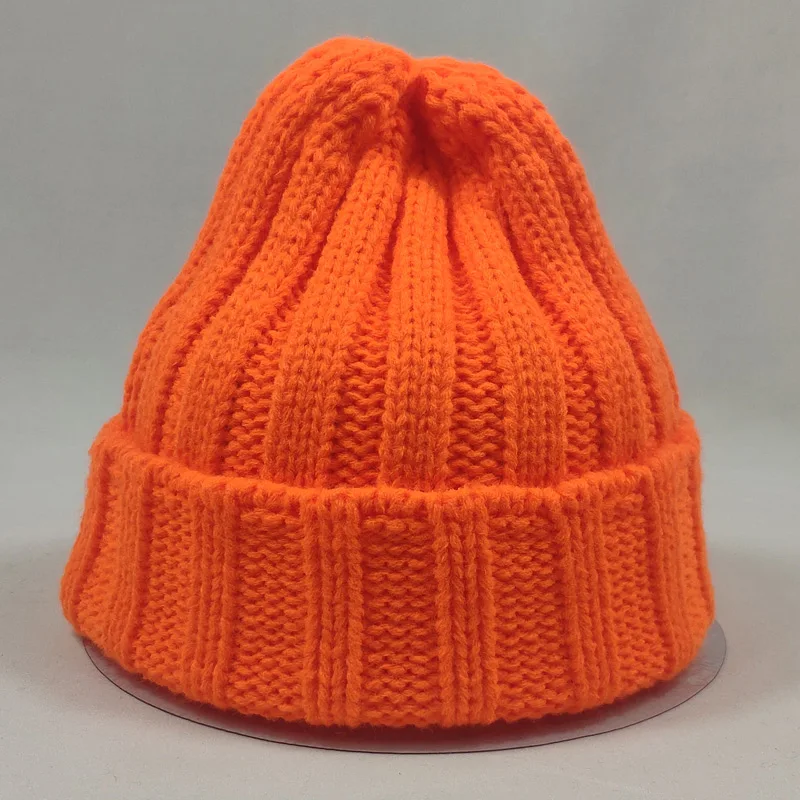 neon orange Модные женские зимние шапки бини простые Вязаные Короткие кепки для мужчин яркие неоновые оранжевые неоновые зеленые - Цвет: neon orange