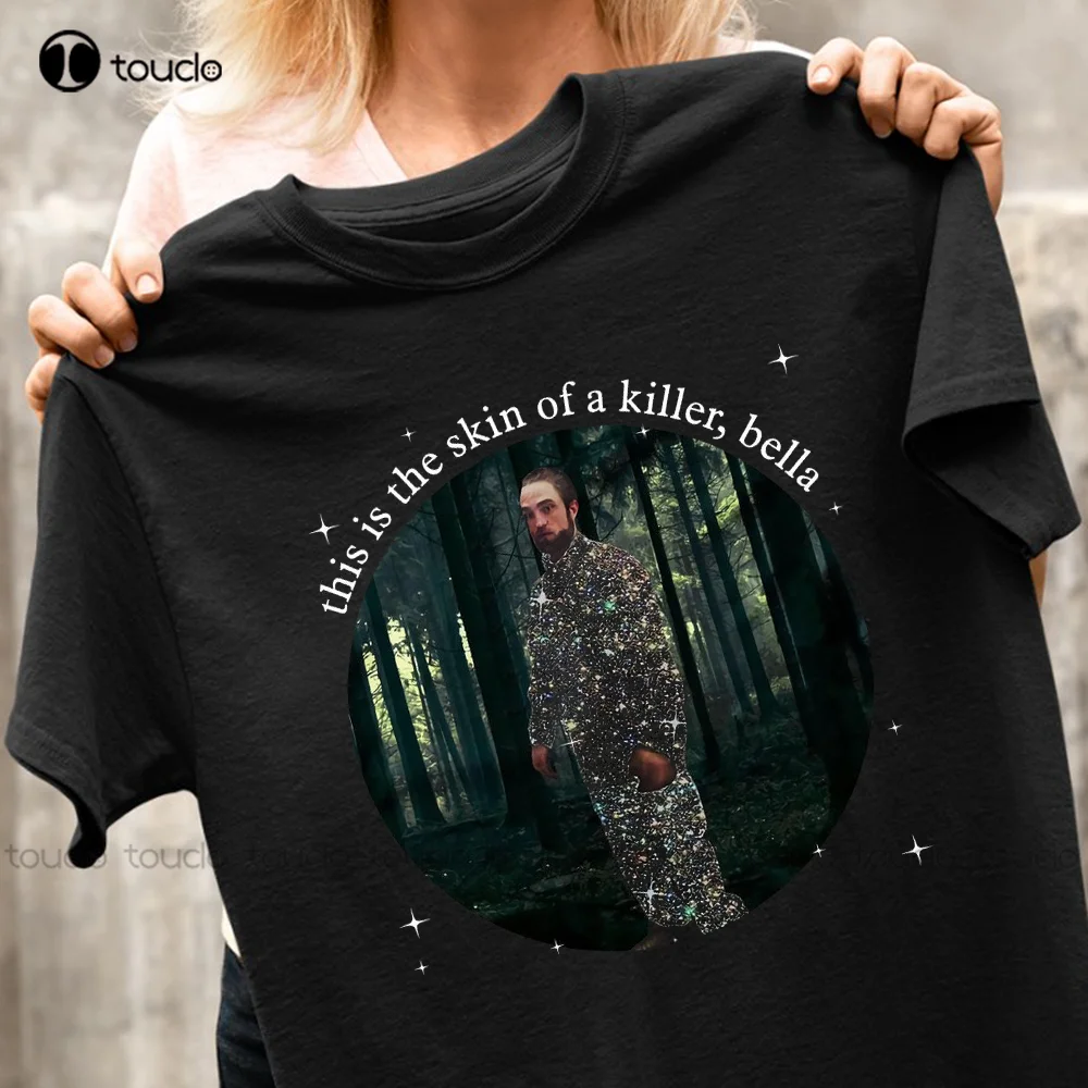 Maglietta Uomo V-Neck "This Is The Skin Of Killer Bella" – Fan Shirt Originale, Stampa Di Qualità