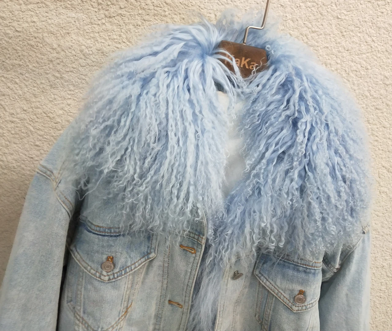 Abrigos mujer invierno2019 пальто с натуральным мехом женская зимняя джинсовая куртка с рисунком из мультфильма верхняя одежда с воротником из натуральной овечьей шерсти Толстая теплая