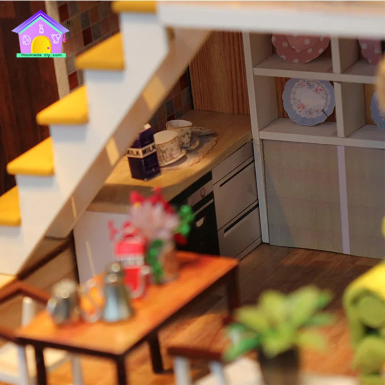 

Hoomeda-diy DIY Hut Handmade Assembled Model Wood Doll House Take You Romantic Northern European-Style Creative Model