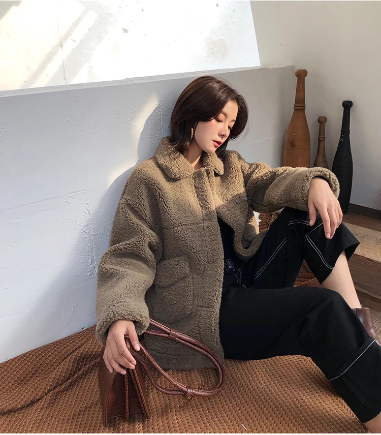 Women Lamb Fur Coat New Autumn Winter Single-breasted Lapel Thicker Jacket Casual Female Overcoat