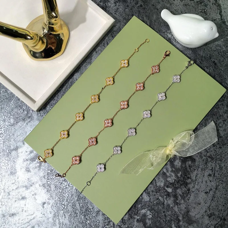 

Fashion bracelet personality popular flower four-leaf clover inlaid fresh student styling jewelry to send lover gift new hot