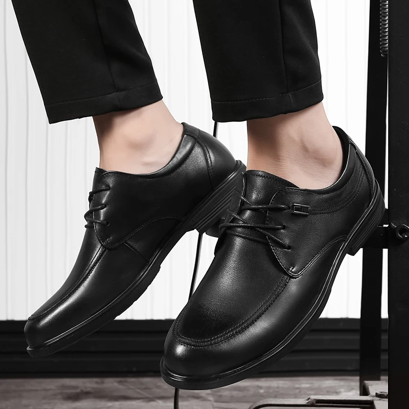 

Fashion Wedding Men Shoes Top Quality Oxfords British Style Men Genuine Leather Dress Shoes Business Formal Shoes Men Flats