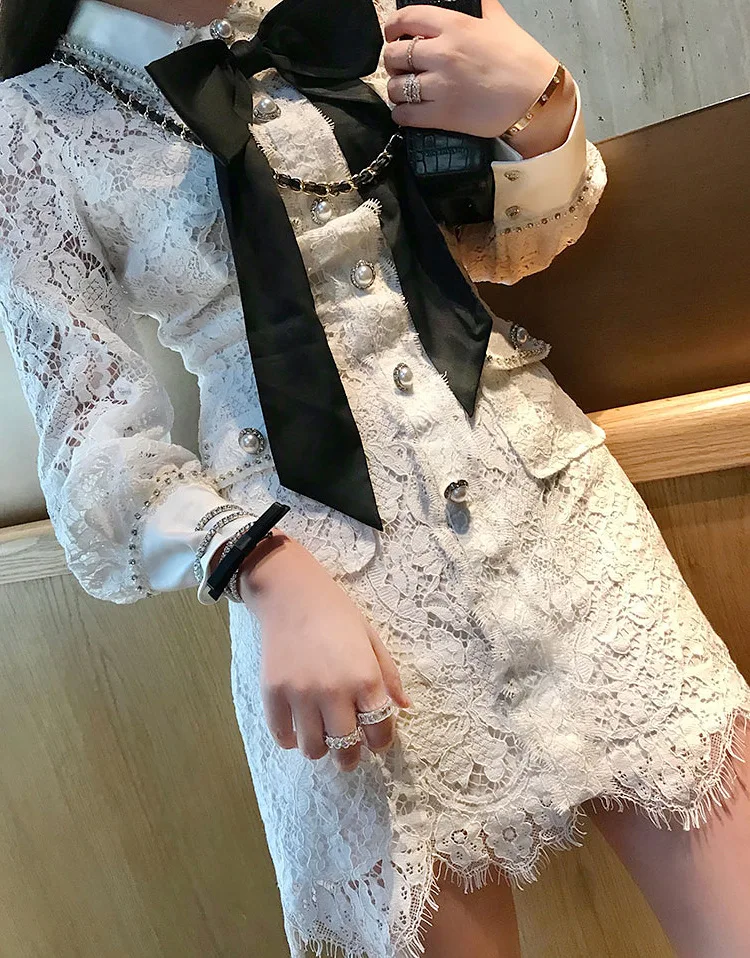 

2019 Early Autumn WOMEN'S Dress Palace Style French White Lace Hollow out Debutante Diamond Set Bow Dress 8910